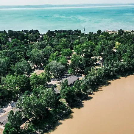 Siocamping Hazak Homes Κάμπινγκ