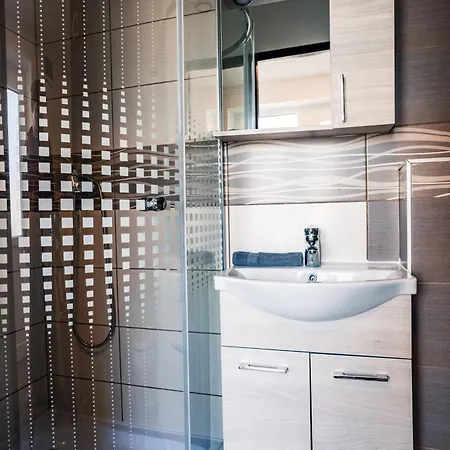 Siocamping Hazak Homes * Siofok