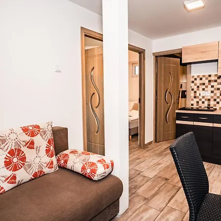 Siocamping Hazak Homes Kemp