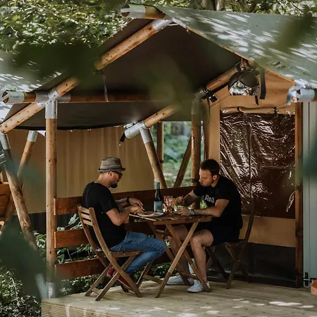Campsite Siocamping Hazak Homes *