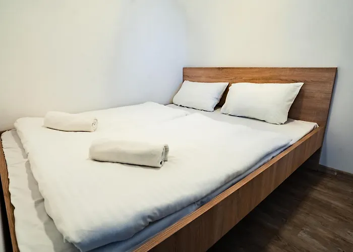 Siocamping Hazak Homes Campsite *