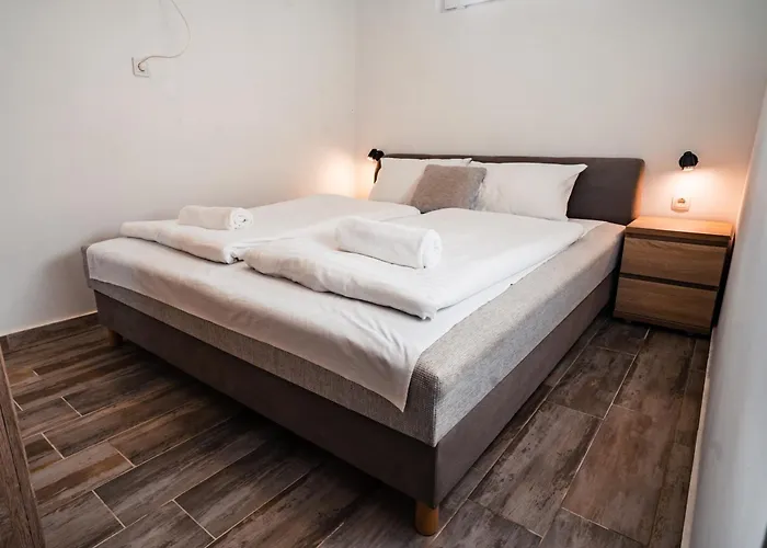 Siocamping Hazak Homes Siofok