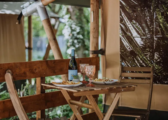 Siocamping Hazak Homes * Siofok